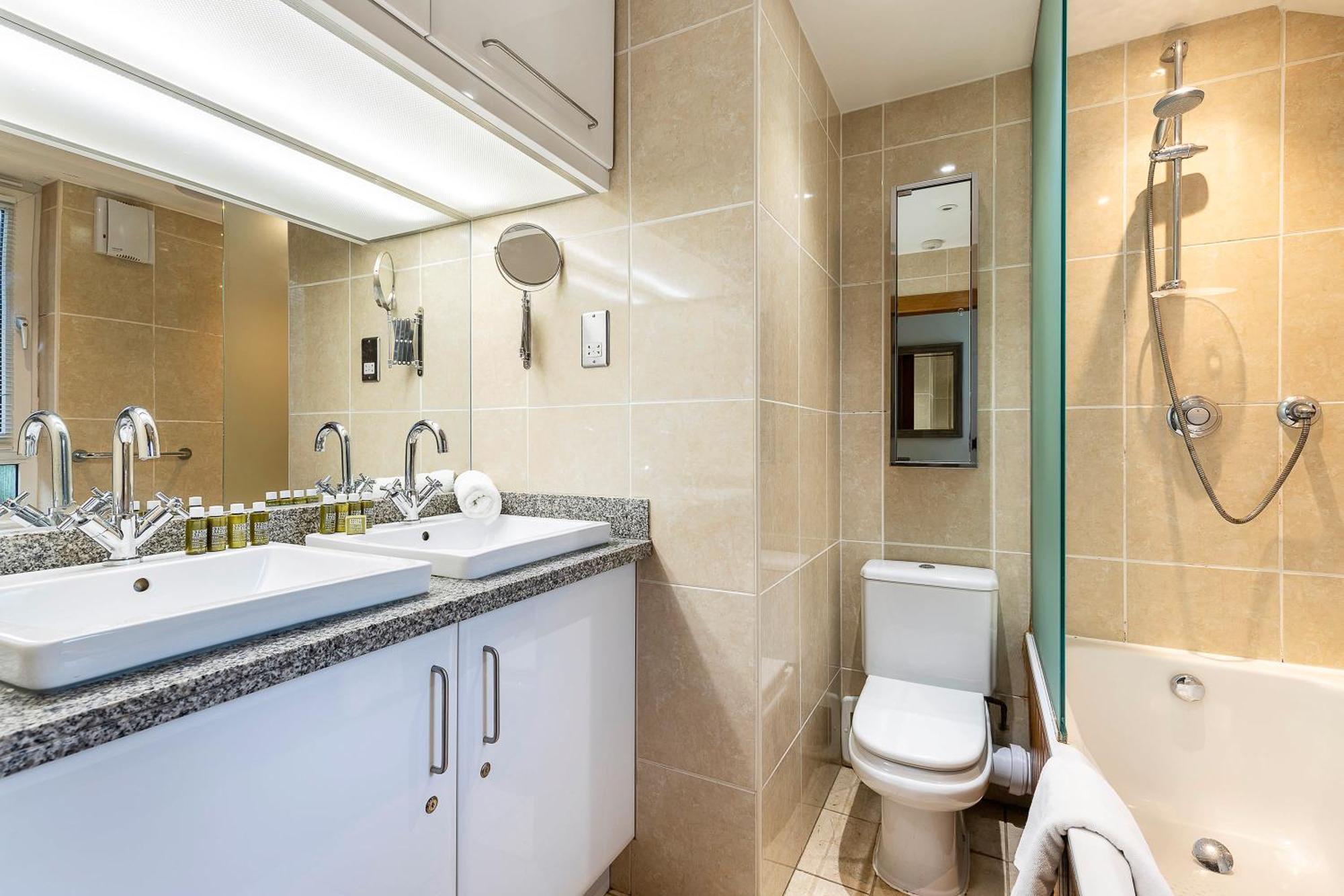 Tower Bridge 2Br Apartment For 6 With Terrace London Eksteriør billede